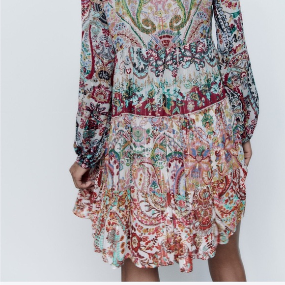 Zara printed tiered dress paisley design. Size medium. - Picture 3 of 4